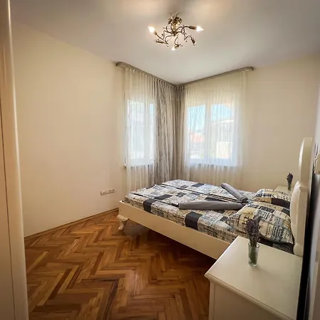 Blue Horizon Apartment *